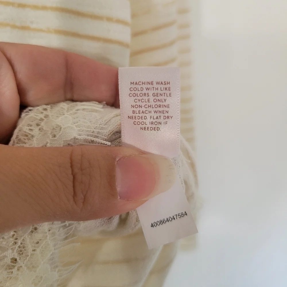 LC Lauren Conrad Cream & Tan Lace Hem Tunic Size Medium - Picture 9 of 10